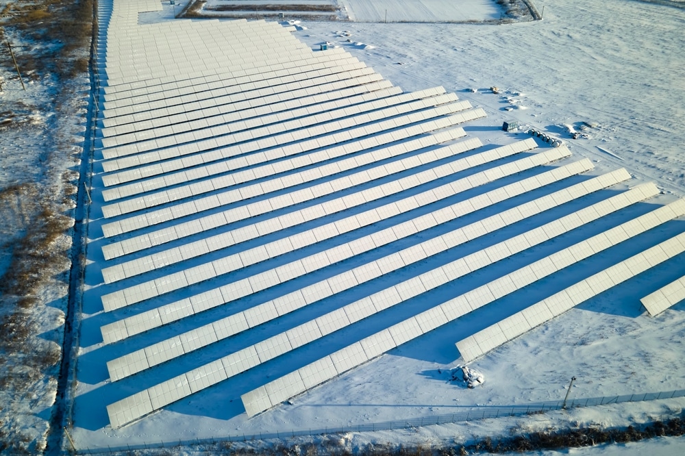 Dirty Jobs: Do Dust and Grime Lower Solar Panel Performance?